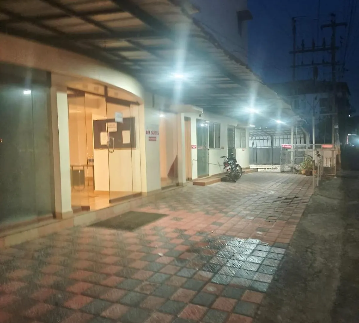 Classic Cochin Airport Suites Angamali Lägenhet
